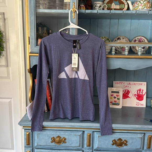 Adidas long sleeve XS new - Picture 2 of 4